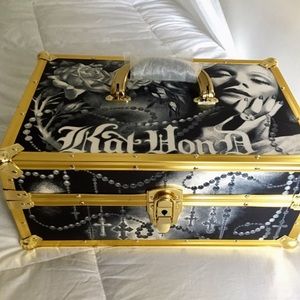 KAT VON D 10th Anniversary Traincase